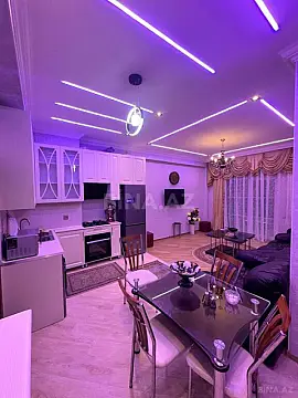 Satılır 2 otaqlı mənzil 60 m²