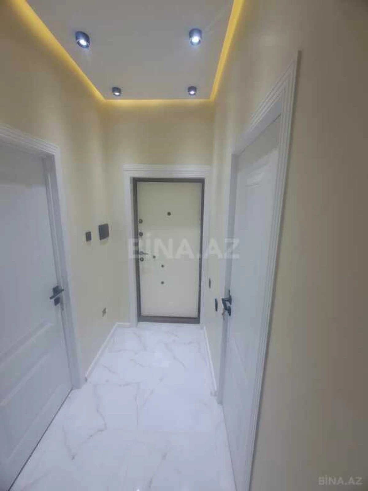 Satılır 2 otaqlı mənzil 55 m²