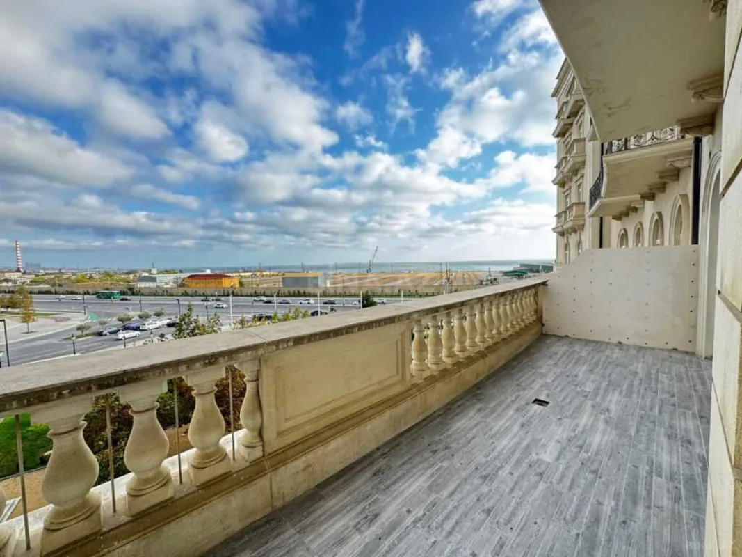 Kirayə verilir 3 otaqlı mənzil 150 m²