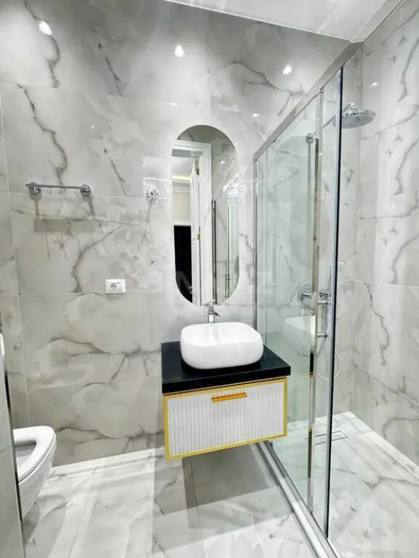 Kirayə verilir 3 otaqlı mənzil 150 m²