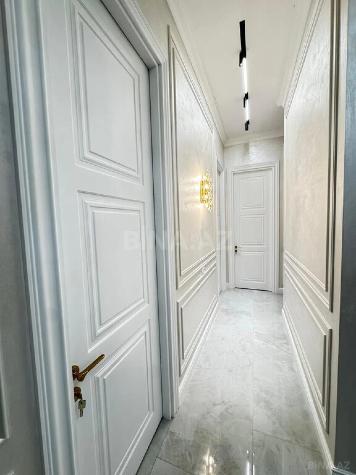 Kirayə verilir 3 otaqlı mənzil 150 m²