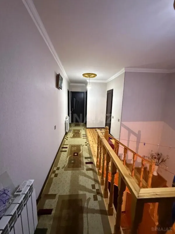 Satılır 5 otaqlı həyət evi 200 m²