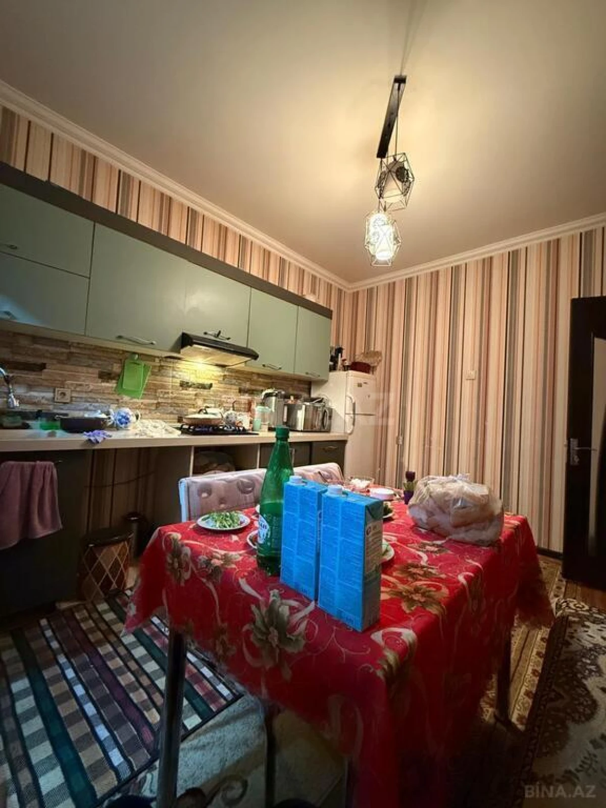 Satılır 5 otaqlı həyət evi 200 m²