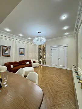 Satılır 3 otaqlı mənzil 120 m²