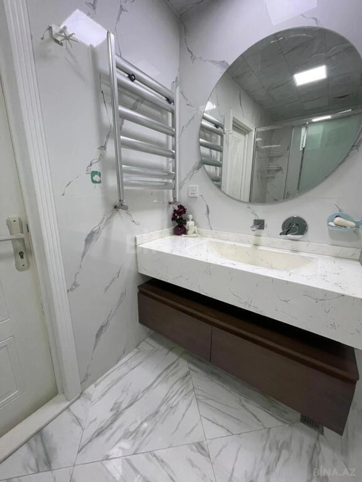 Satılır 3 otaqlı mənzil 110 m²