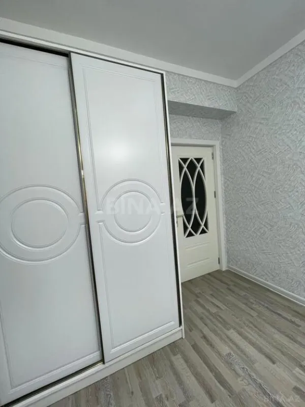 Satılır 3 otaqlı mənzil 110 m²