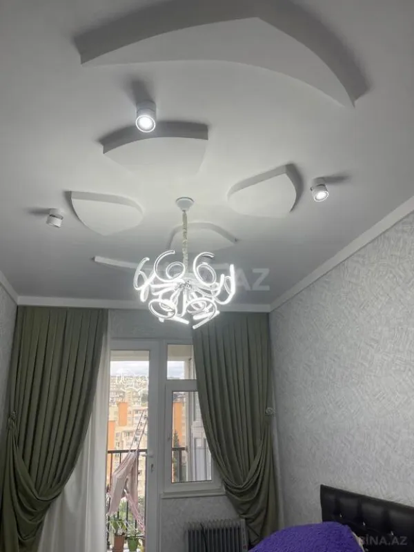 Satılır 3 otaqlı mənzil 110 m²