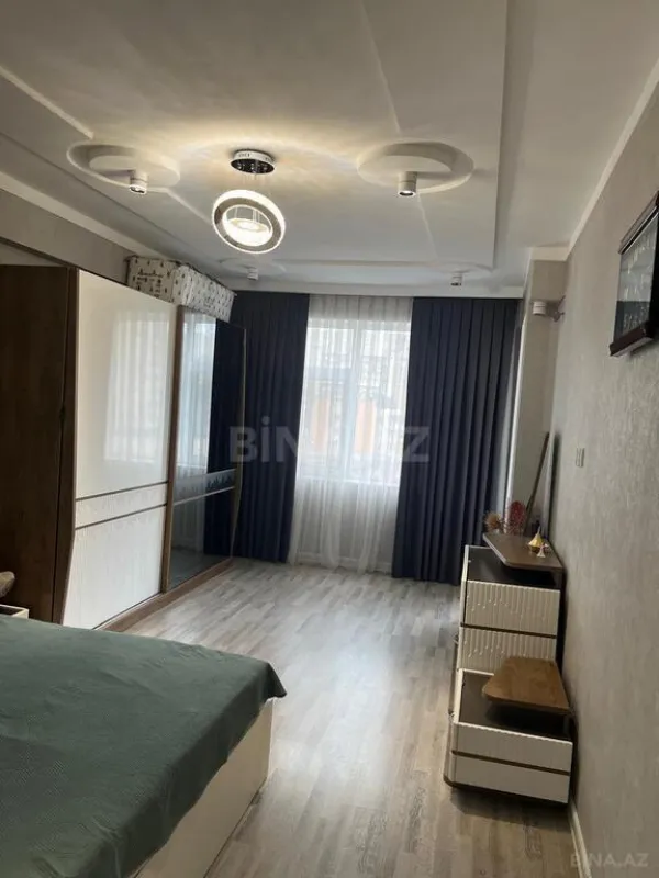 Satılır 3 otaqlı mənzil 110 m²