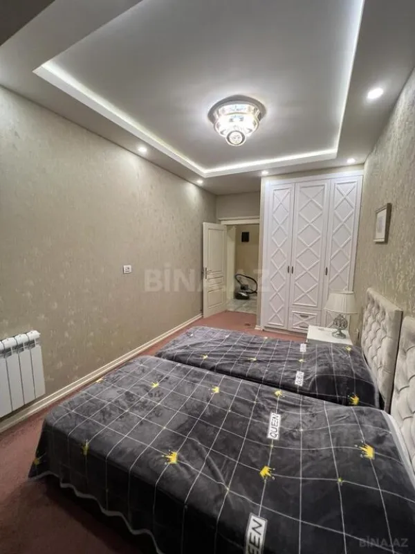 Satılır 3 otaqlı mənzil 114 m²