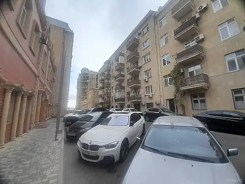 Satılır 1 otaqlı mənzil 35 m²