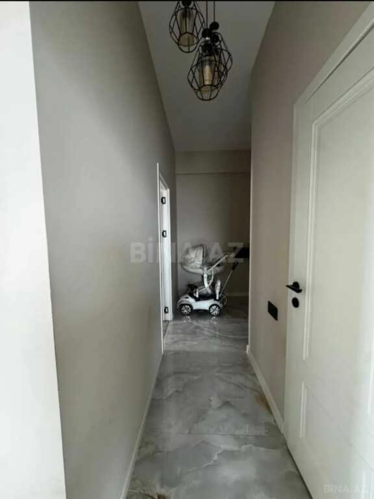 Satılır 2 otaqlı mənzil 67 m²
