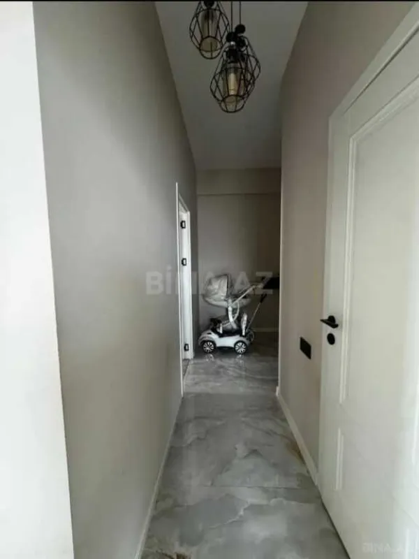 Satılır 2 otaqlı mənzil 67 m²