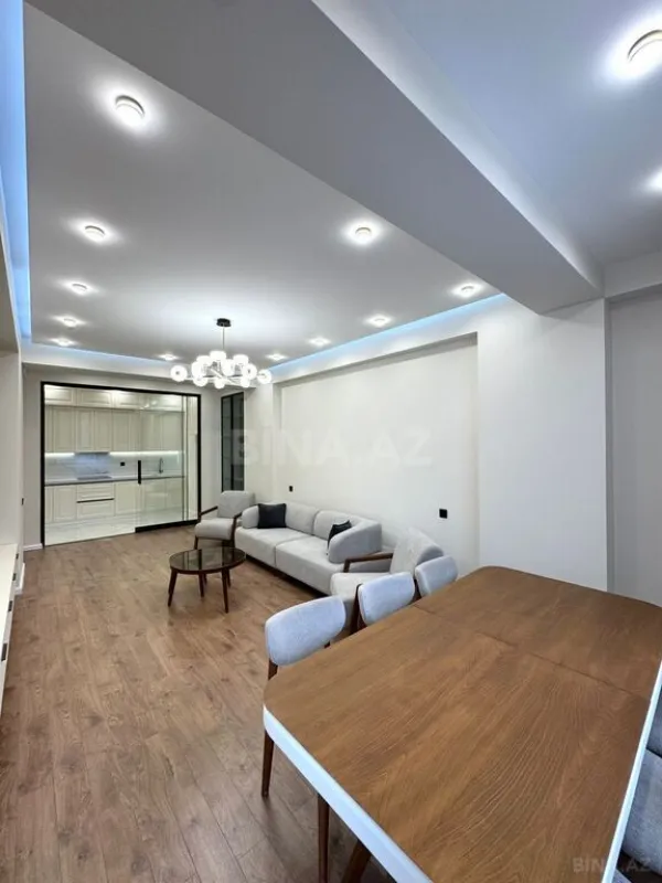 Satılır 3 otaqlı mənzil 107 m²