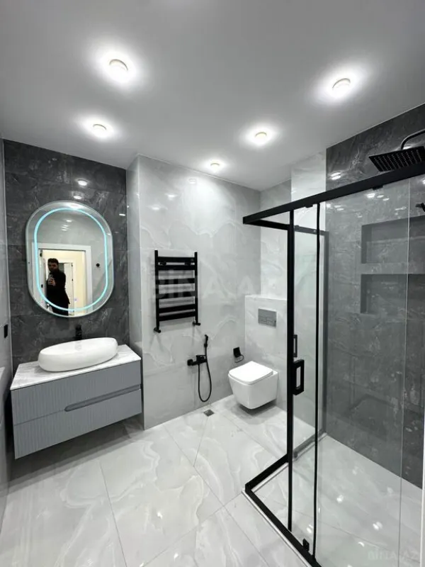 Satılır 3 otaqlı mənzil 107 m²