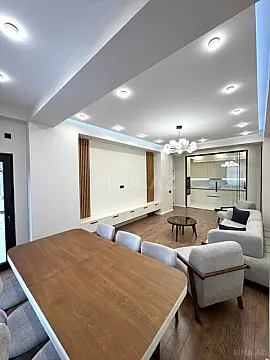 Satılır 3 otaqlı mənzil 107 m²