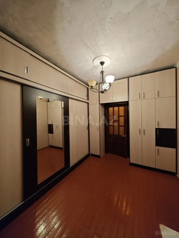 Satılır 3 otaqlı mənzil 60 m²