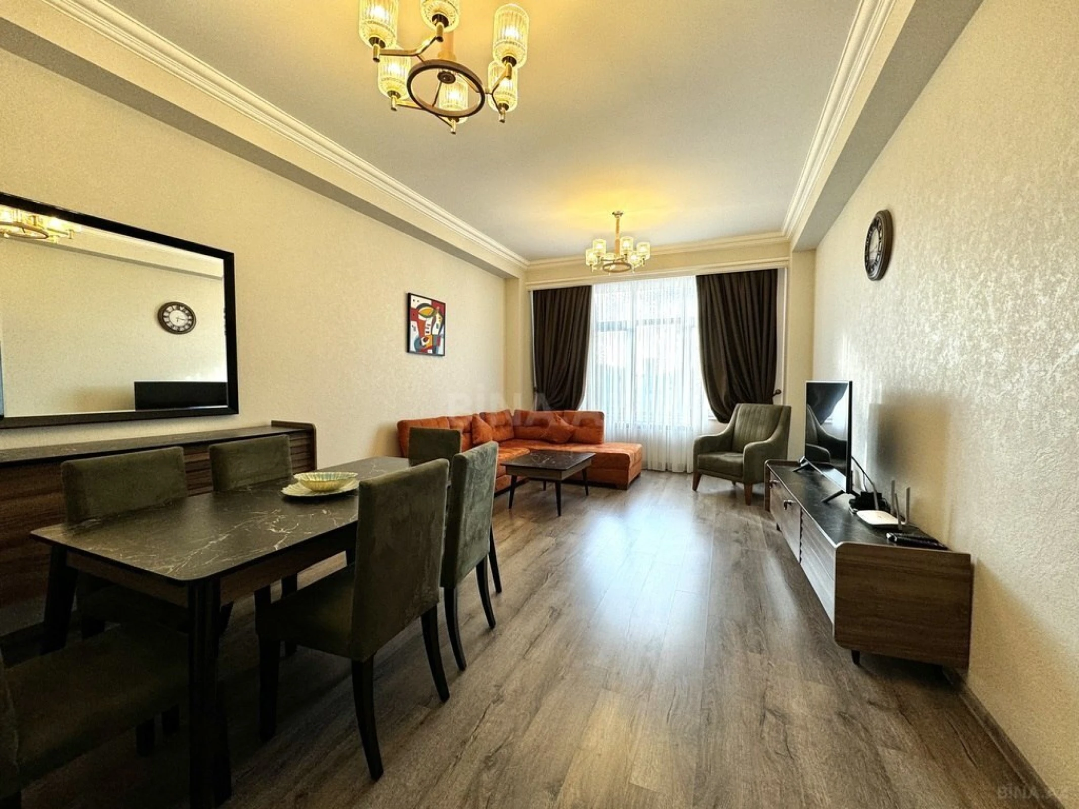 Kirayə verilir 4 otaqlı mənzil 160 m²