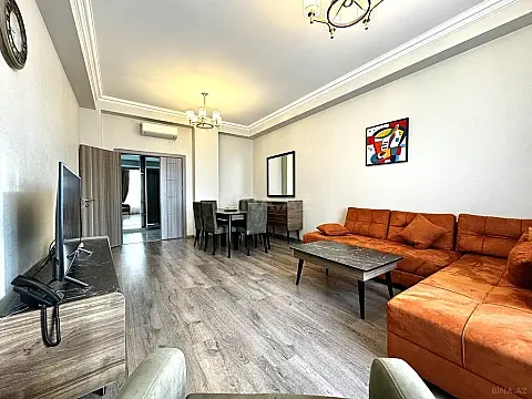 Kirayə verilir 4 otaqlı mənzil 160 m²