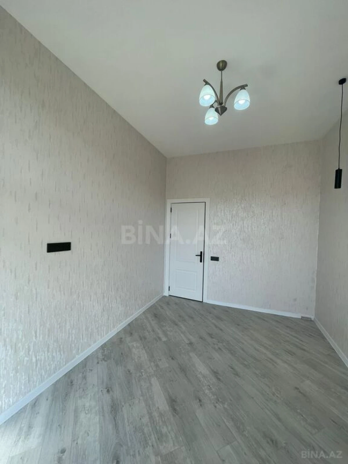 Satılır 2 otaqlı mənzil 52 m²
