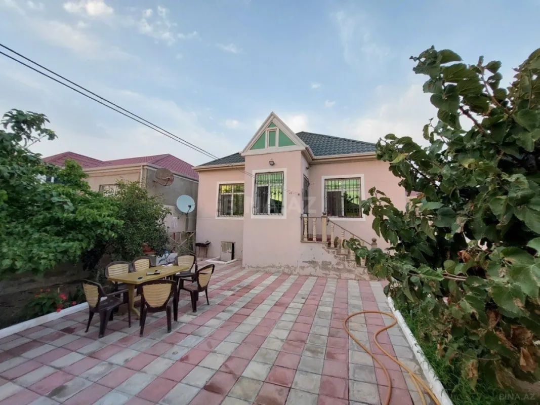 Satılır 3 otaqlı həyət evi 100 m²