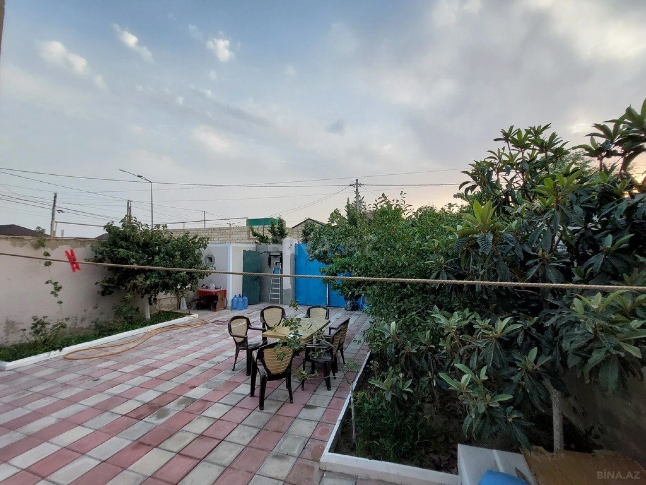 Satılır 3 otaqlı həyət evi 100 m²
