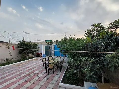 Satılır 3 otaqlı həyət evi 100 m²
