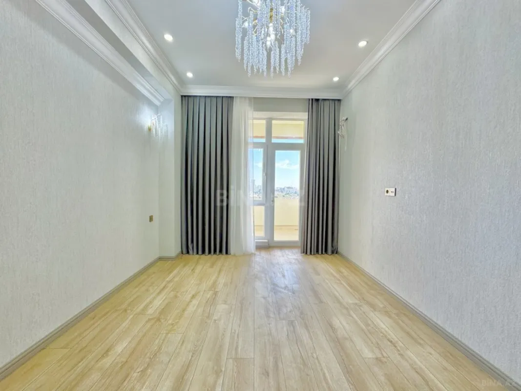 Satılır 3 otaqlı mənzil 76 m²