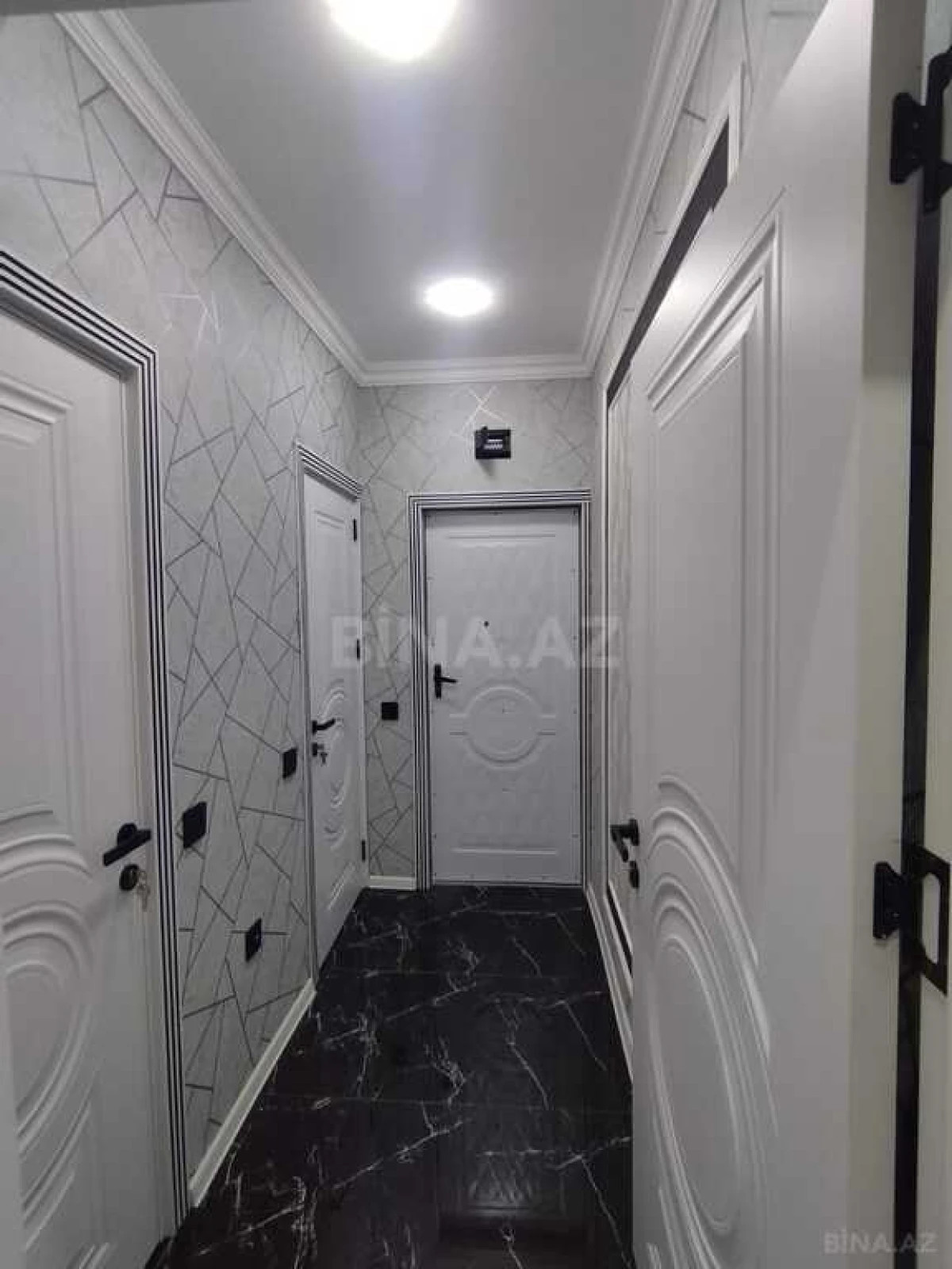 Satılır 2 otaqlı mənzil 58 m²