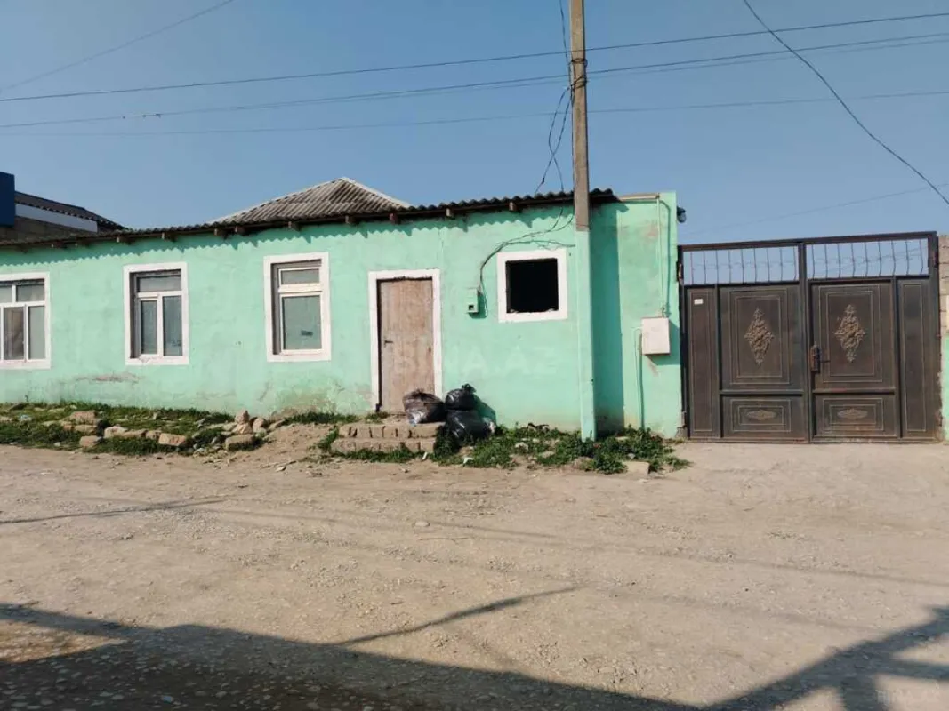Satılır 4 otaqlı həyət evi 120 m²