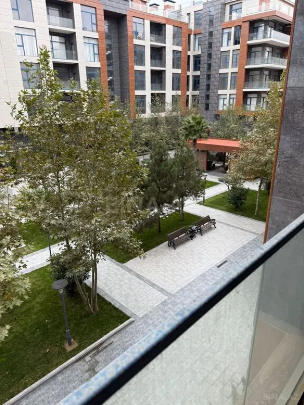 Satılır 3 otaqlı mənzil 125 m²