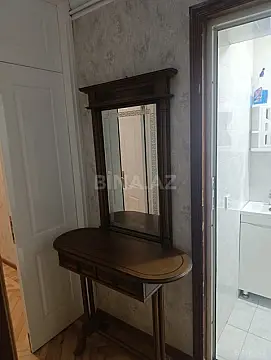 Satılır 5 otaqlı mənzil 130 m²