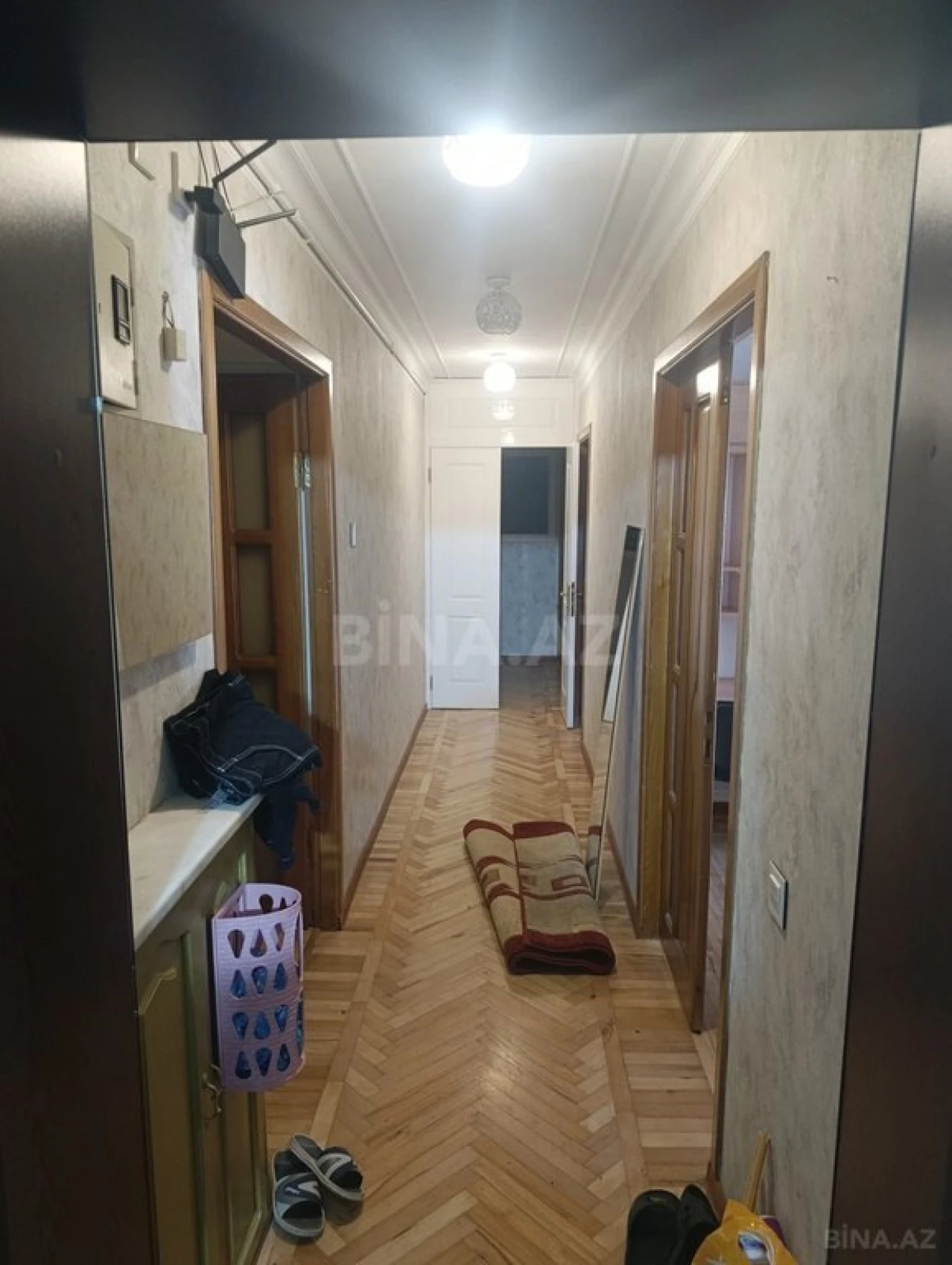 Satılır 5 otaqlı mənzil 130 m²