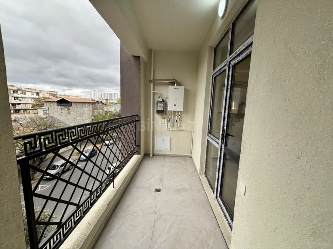 Satılır 2 otaqlı mənzil 88 m²