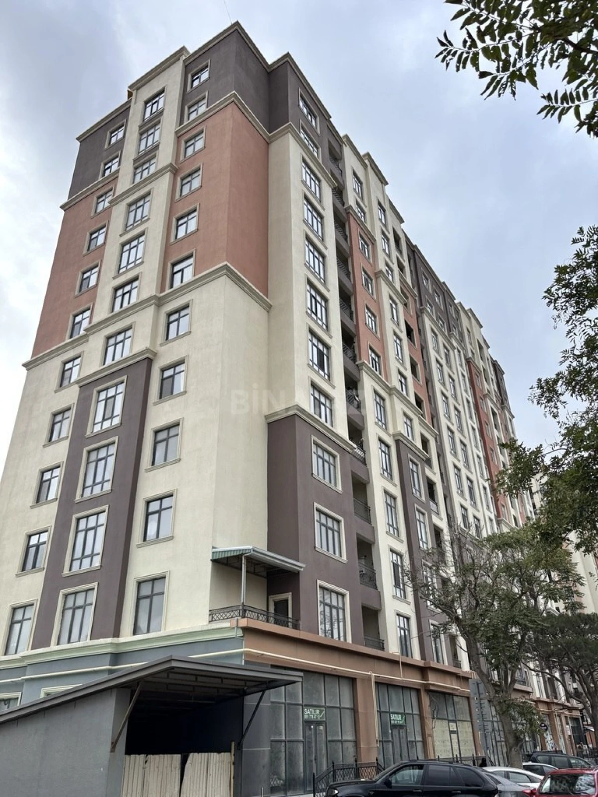 Satılır 2 otaqlı mənzil 88 m²