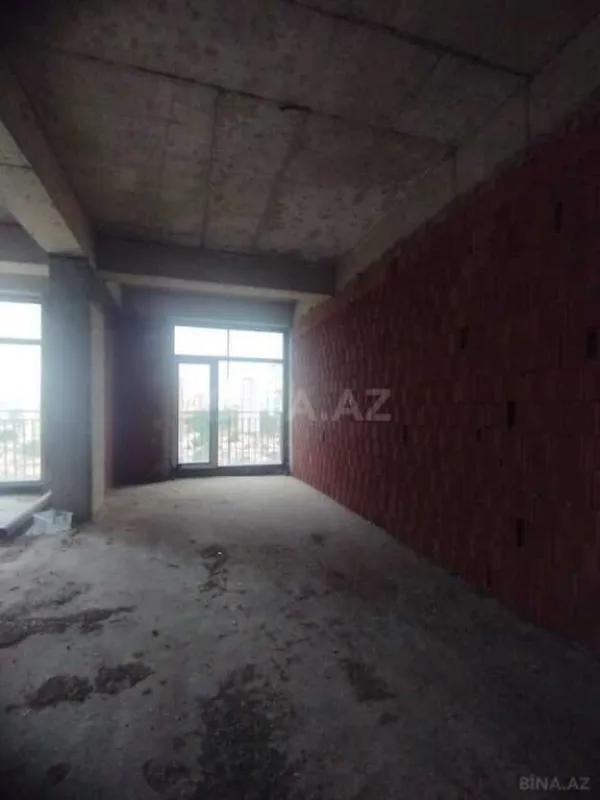 Satılır 3 otaqlı mənzil 112 m²