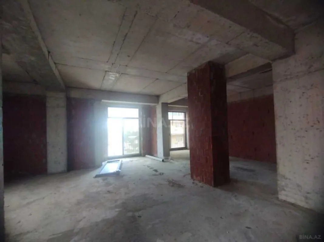 Satılır 3 otaqlı mənzil 112 m²