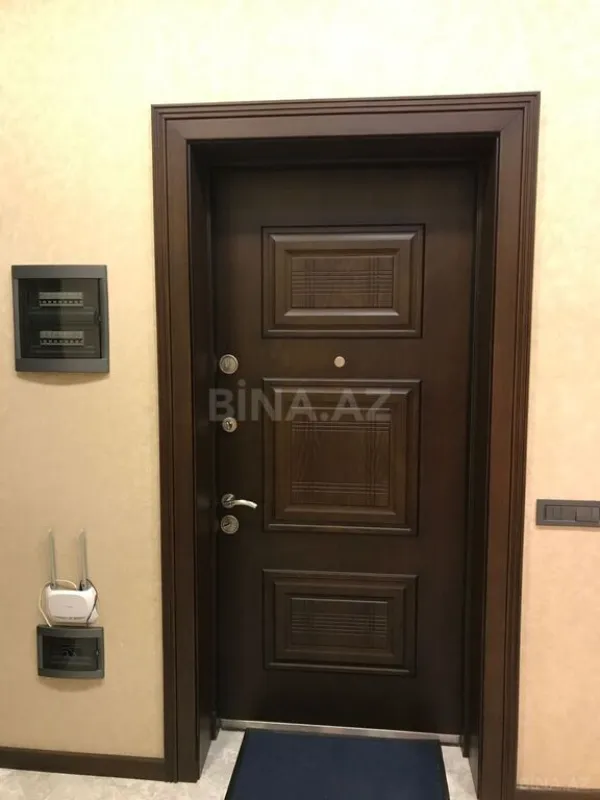 Satılır 3 otaqlı mənzil 115 m²