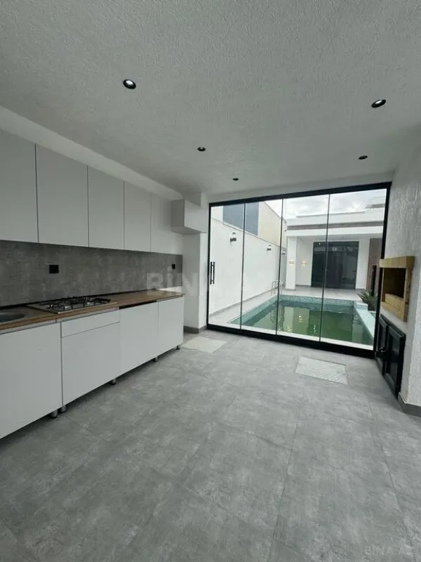 Satılır 4 otaqlı həyət evi 160 m²