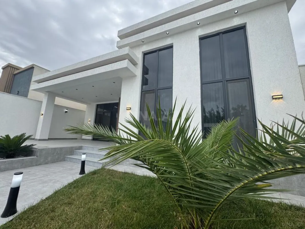 Satılır 4 otaqlı həyət evi 160 m²