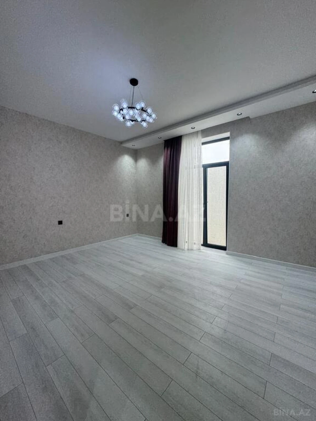 Satılır 4 otaqlı həyət evi 160 m²