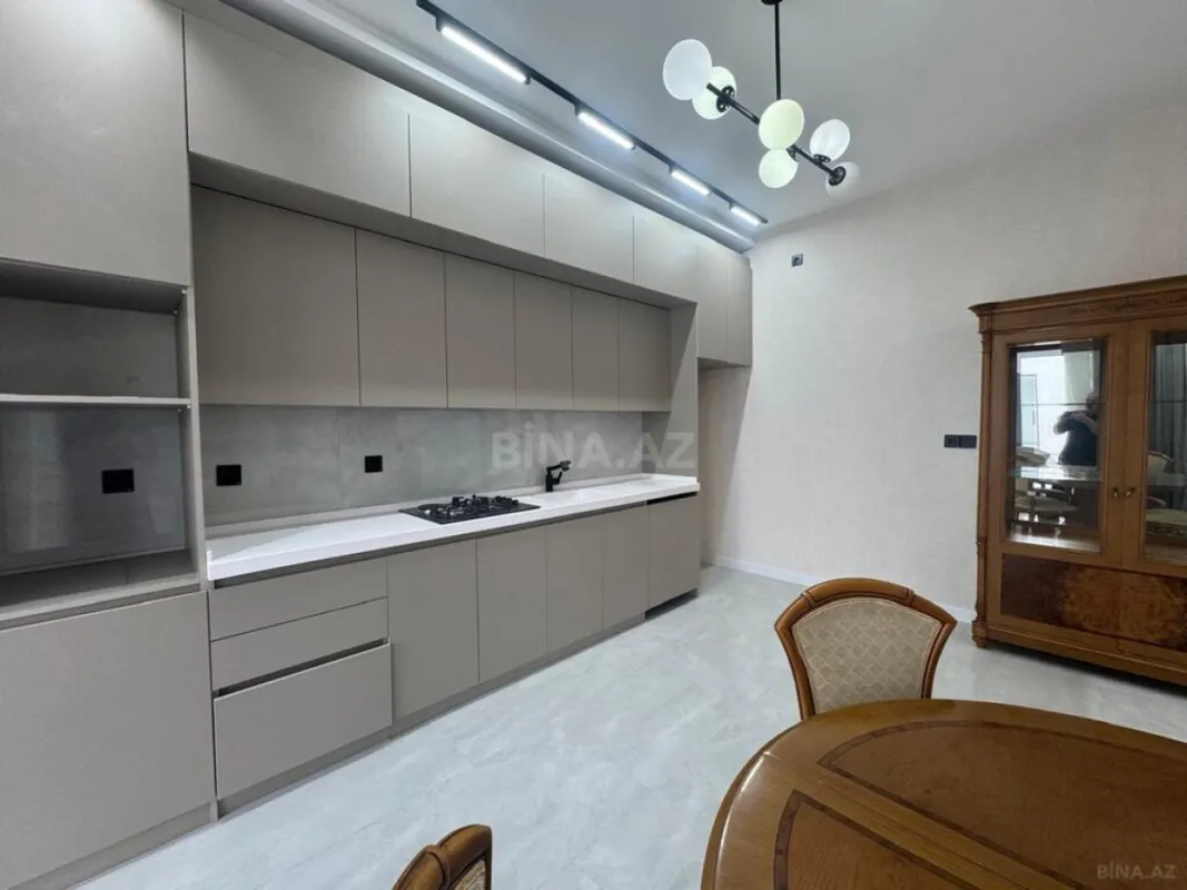 Satılır 4 otaqlı həyət evi 160 m²