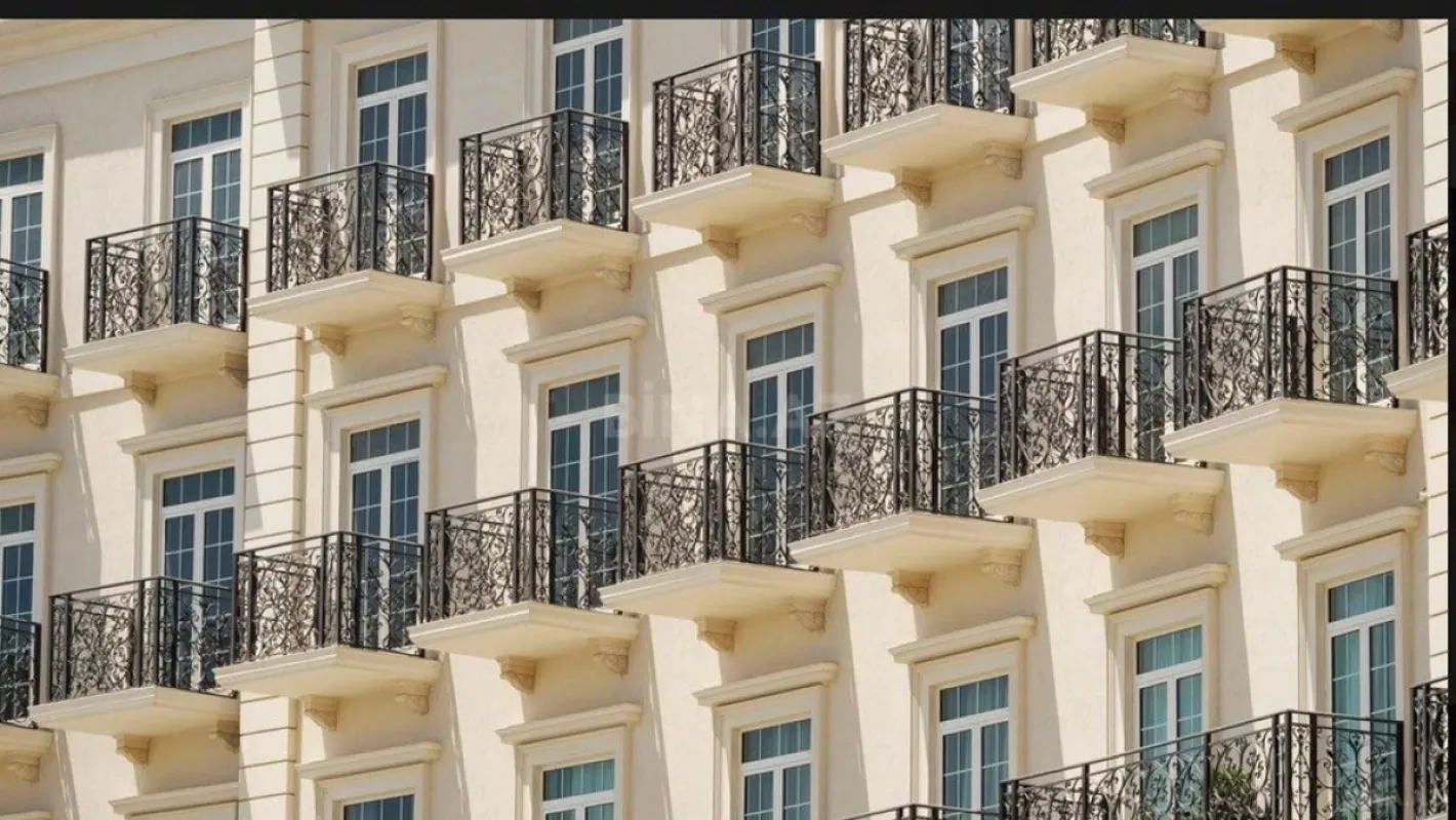 Satılır 4 otaqlı mənzil 132 m²