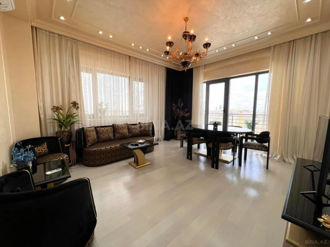 Satılır 3 otaqlı mənzil 120 m²