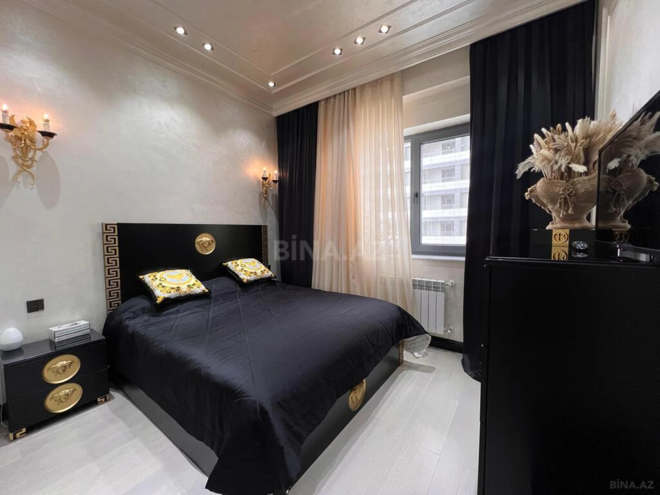 Satılır 3 otaqlı mənzil 120 m²