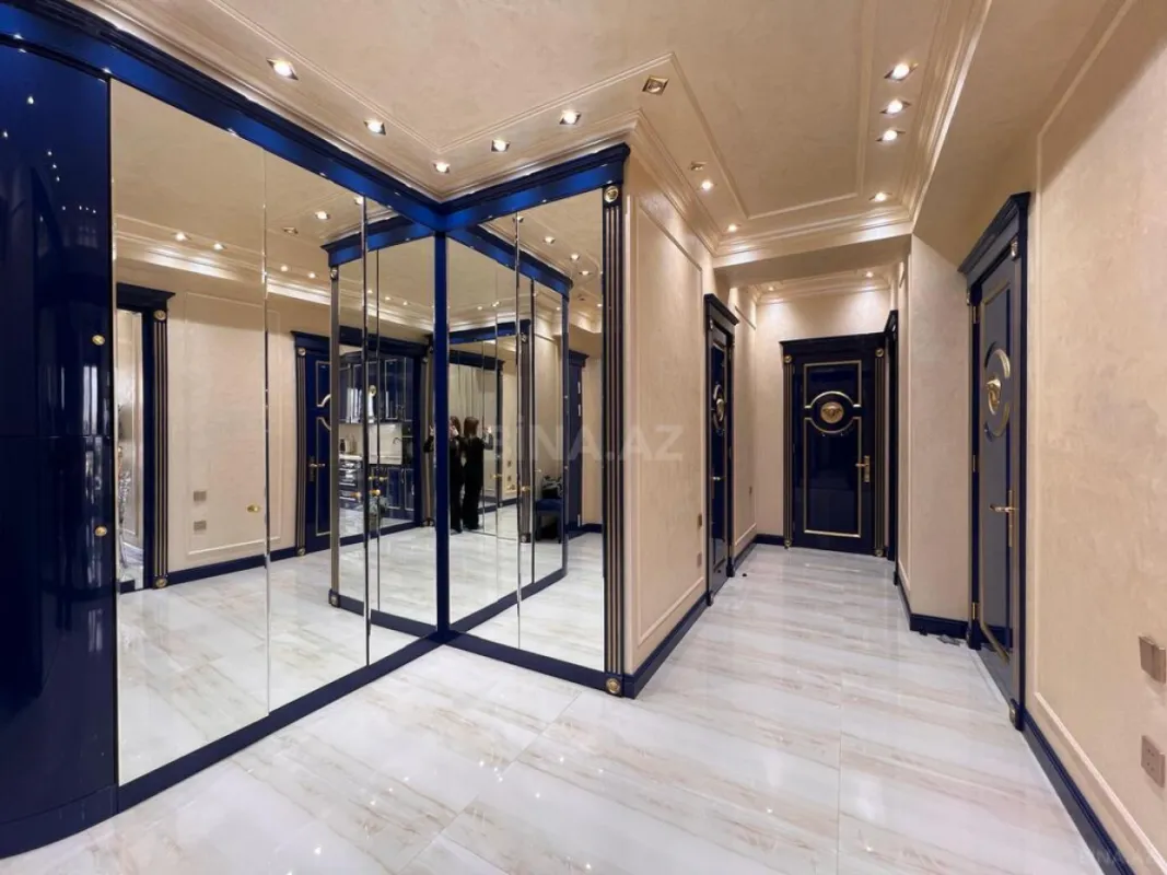 Satılır 3 otaqlı mənzil 120 m²