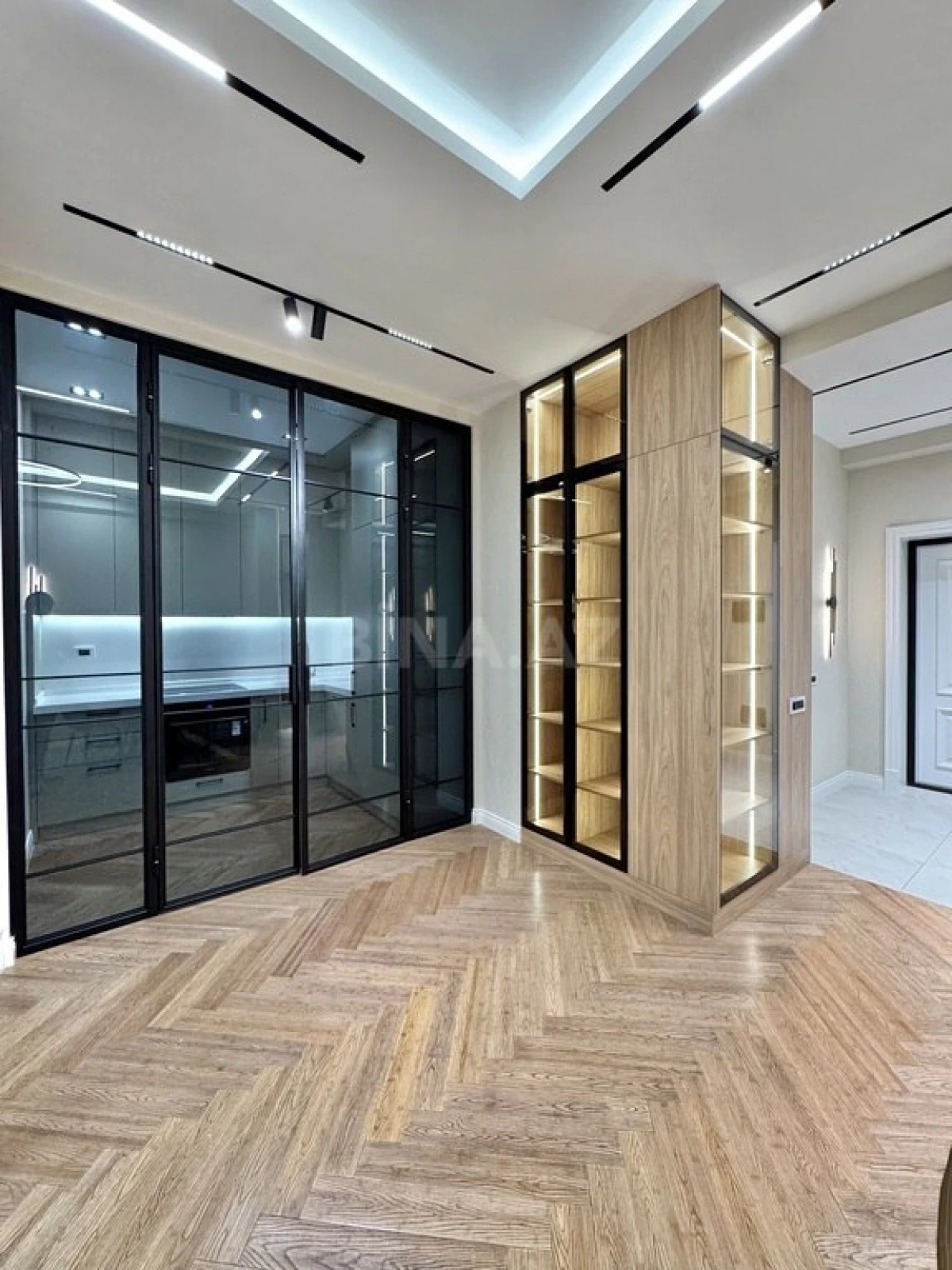 Satılır 2 otaqlı mənzil 68 m²