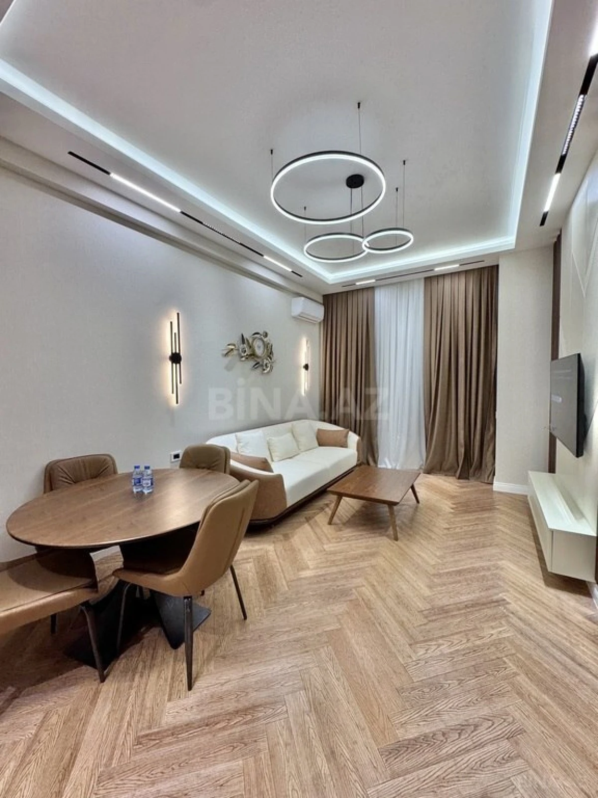Satılır 2 otaqlı mənzil 68 m²