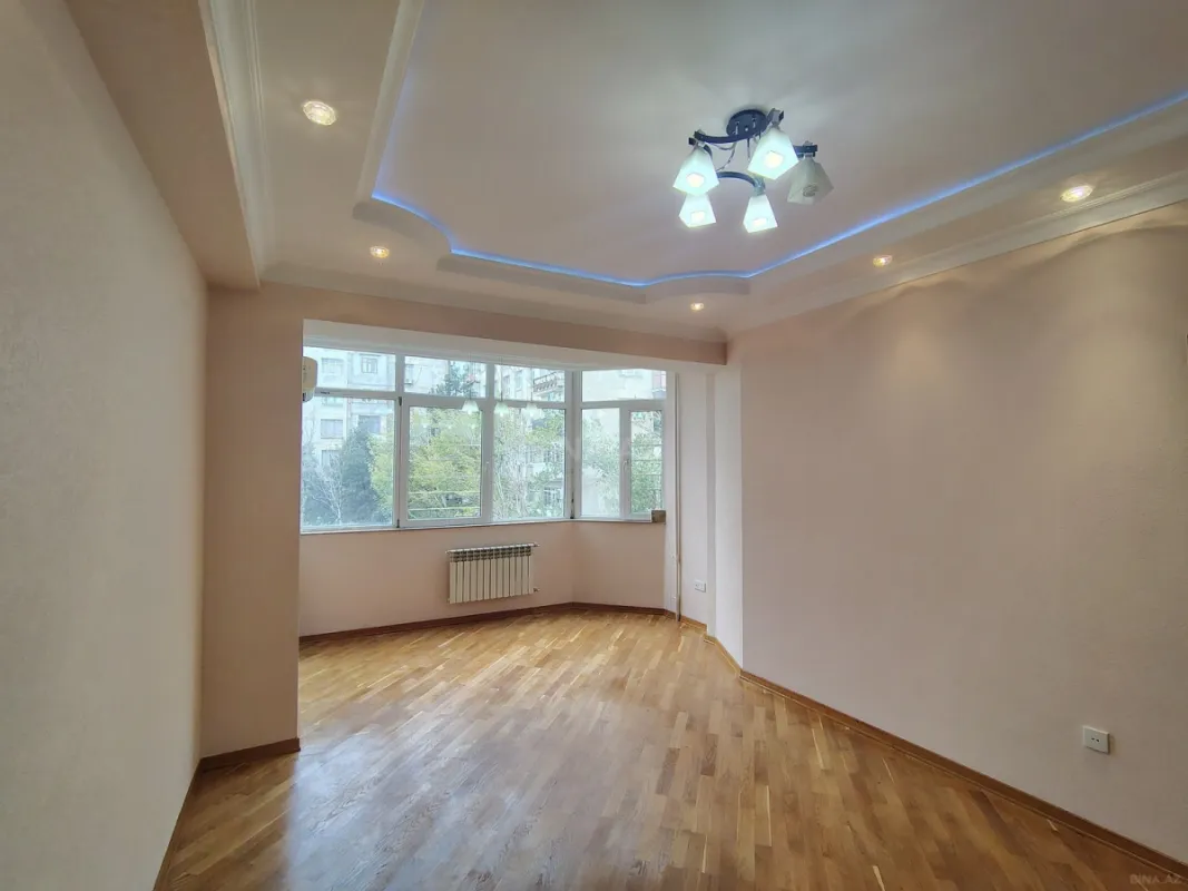 Satılır 2 otaqlı mənzil 60 m²