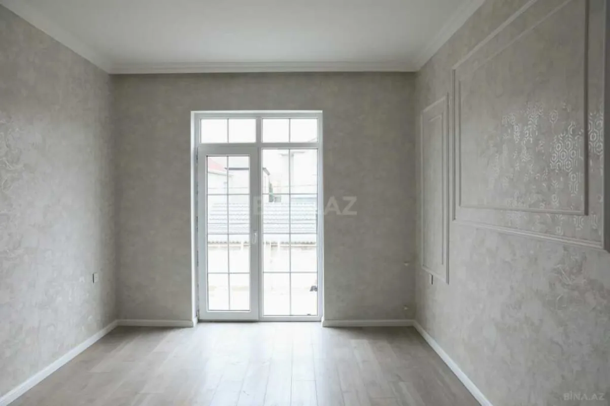Satılır 5 otaqlı həyət evi 220 m²