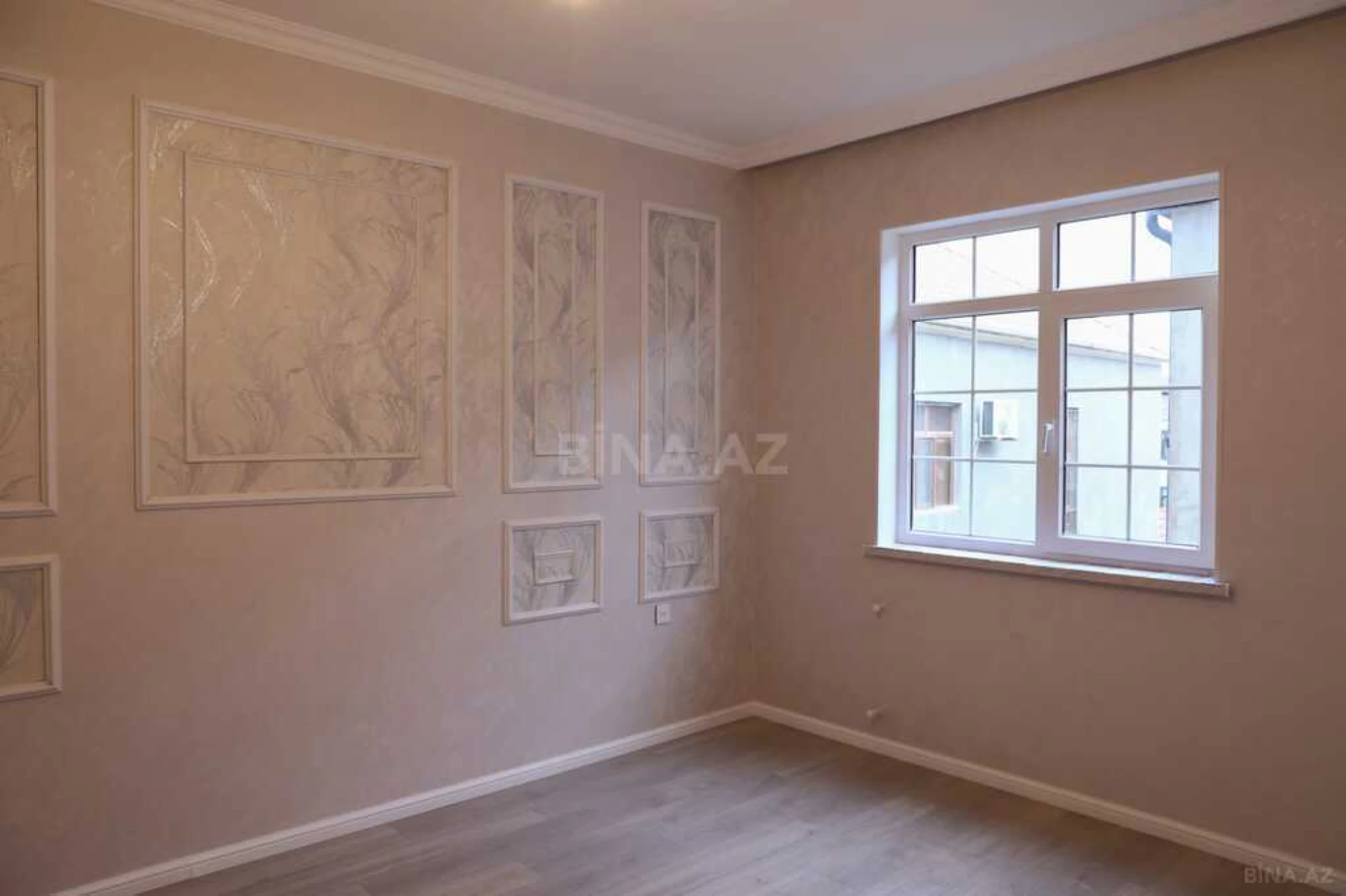 Satılır 5 otaqlı həyət evi 220 m²